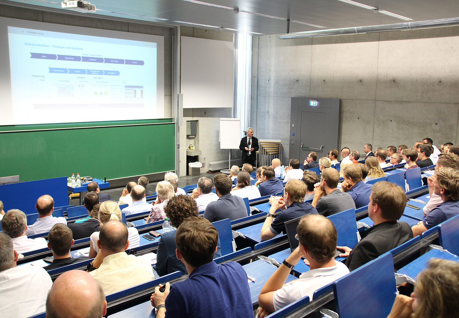 Christian Rott, Head of CRD Automation Technology der Krones AG, informiert zum Thema  „Big Data“
