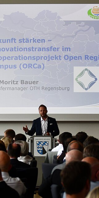 Das Kooperationsprojekt ORCa wurde von Transfermanager Dr. Moritz Bauer vorgestellt. Foto: Lukas Sendtner/LRA Kelheim