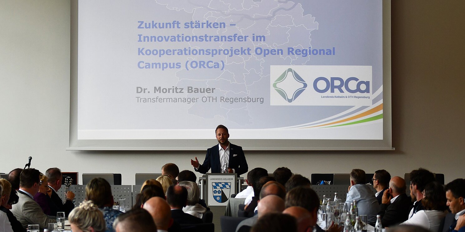 Das Kooperationsprojekt ORCa wurde von Transfermanager Dr. Moritz Bauer vorgestellt. Foto: Lukas Sendtner/LRA Kelheim