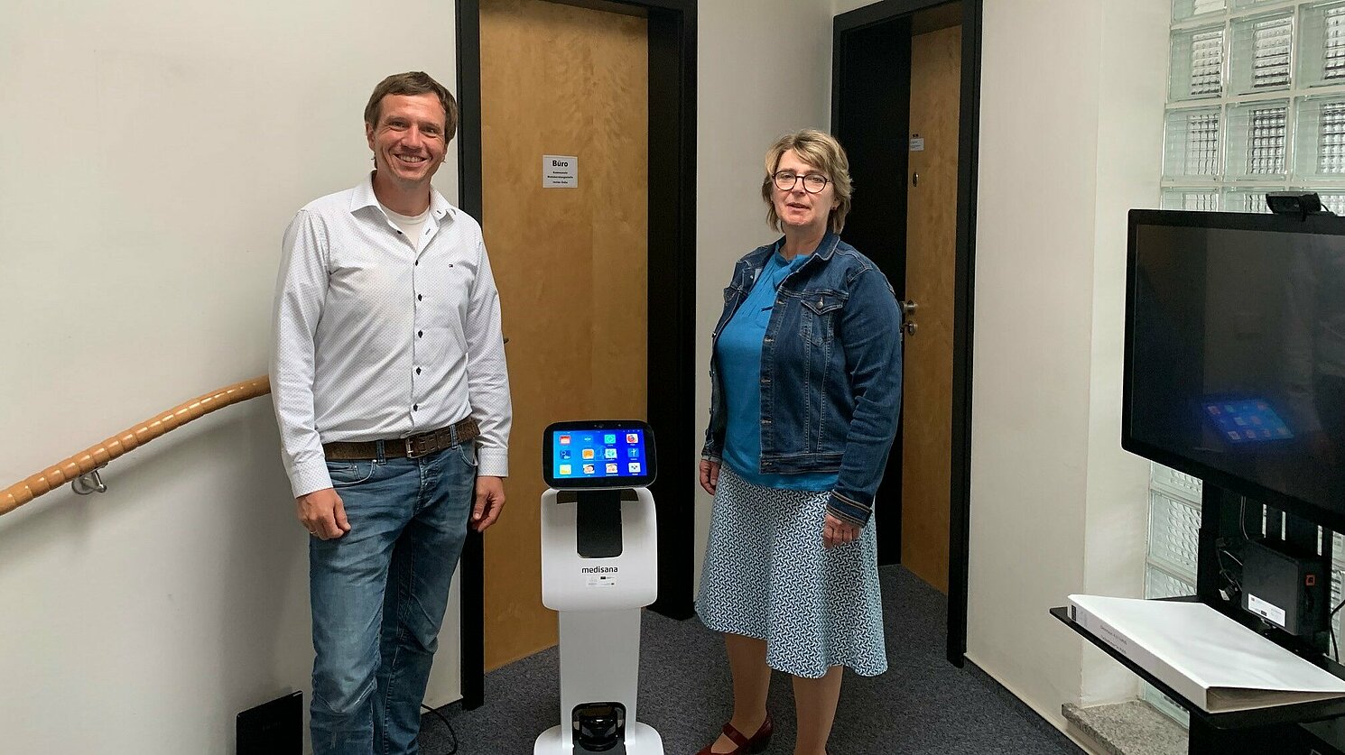Der Telepräsenzroboter soll Menschen nach einem Schlaganfall zuhause im Alltag unterstützen. Alle Fotos: Norbert Lichtenauer