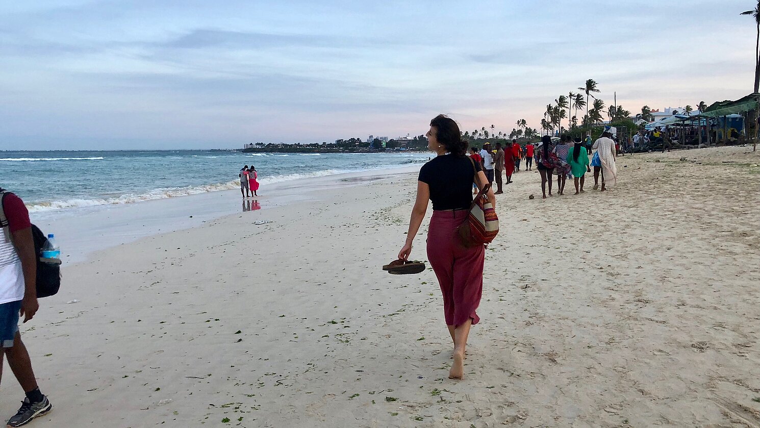 Für ein Praktikum im Ausland hatte sich Anastasia Rentzing bei der Konrad-Adenauer-Stiftung in Dar es Salaam in Tansania beworben, wo sie bis zum Ende des Wintersemester 2018/2019 bleiben wird. Foto: Leoni Brach