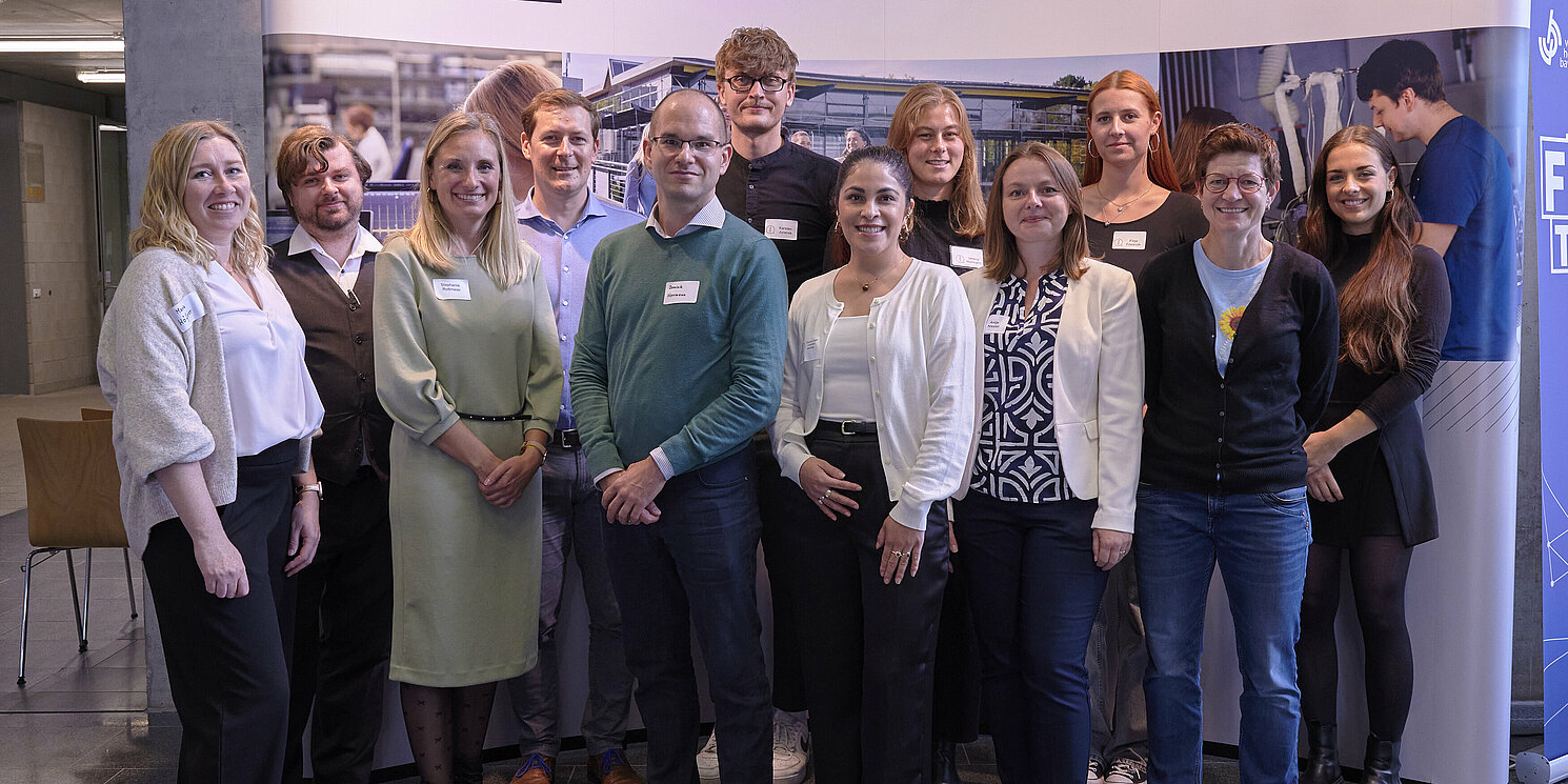 Gruppenbild Orgateam mit Keynote-Speaker