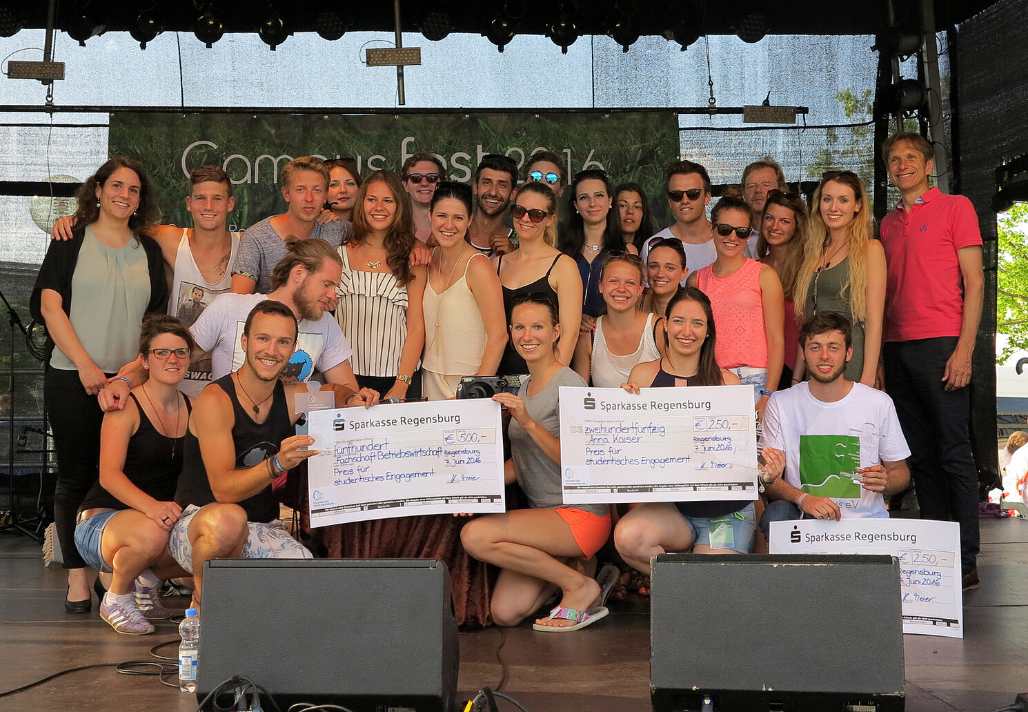 Preisverleihung am Campusfest. Preisverleihung am Campusfest.