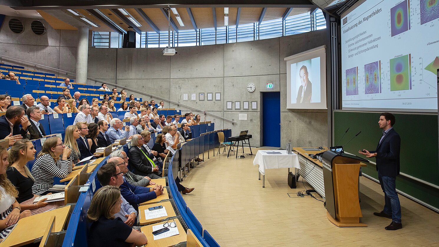 Moritz Ehrensberger, der im Juli 2019 mit dem Innovationspreis der Josef-Stanglmeier-Stiftung ausgezeichnet wurde, stellt die Ergebnisse seiner Arbeit an der OTH Regensburg vor.