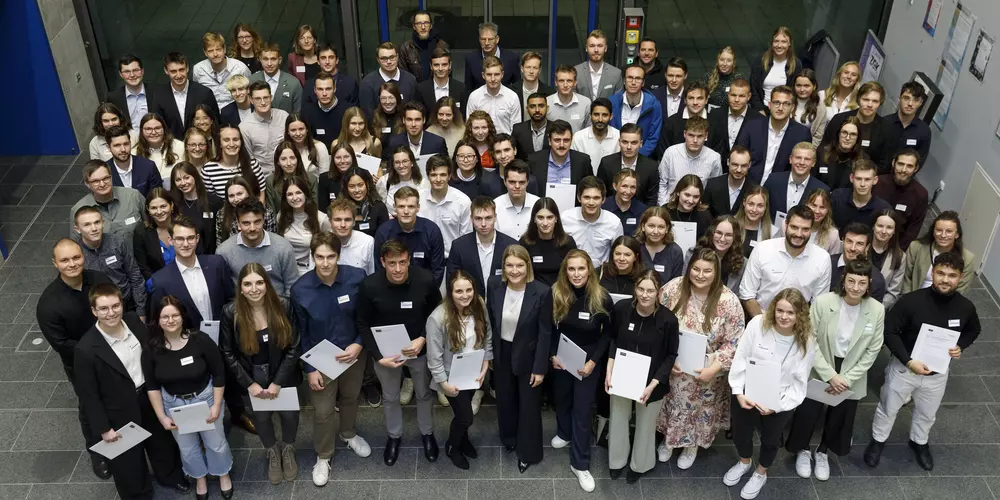 Gruppenbild aller Stipendiatinnen und Stipendiaten