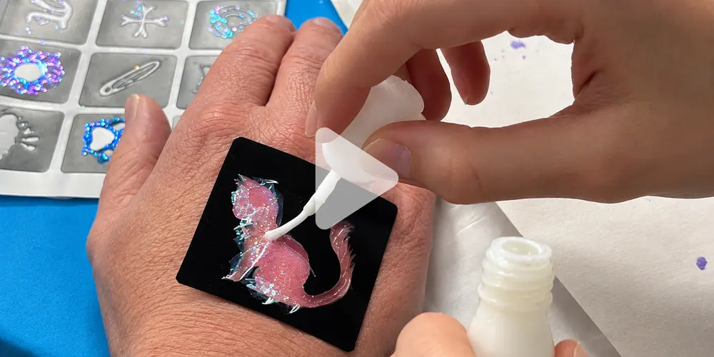 Katzen Tatoo Glitzer auf Hand