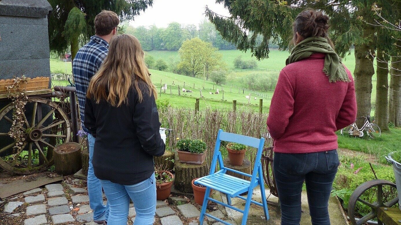 Vier Tage waren die Studierenden zusammen mit Prof. Dr. Georg Jungnitsch im Rahmen des Seminars „Tiergestützte Soziale Arbeit“ im April 2018 auf Exkursion.