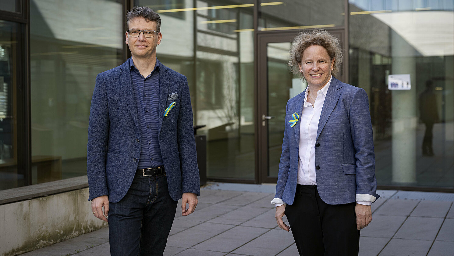 Prof. Dr. Sabine Jaritz (re.) ist die neue Vorsitzende des Senats der OTH Regensburg, stellvertretender Vorsitzender bleibt Prof. Dr. Christoph Palm. Foto: OTH Regensburg/Florian Hammerich