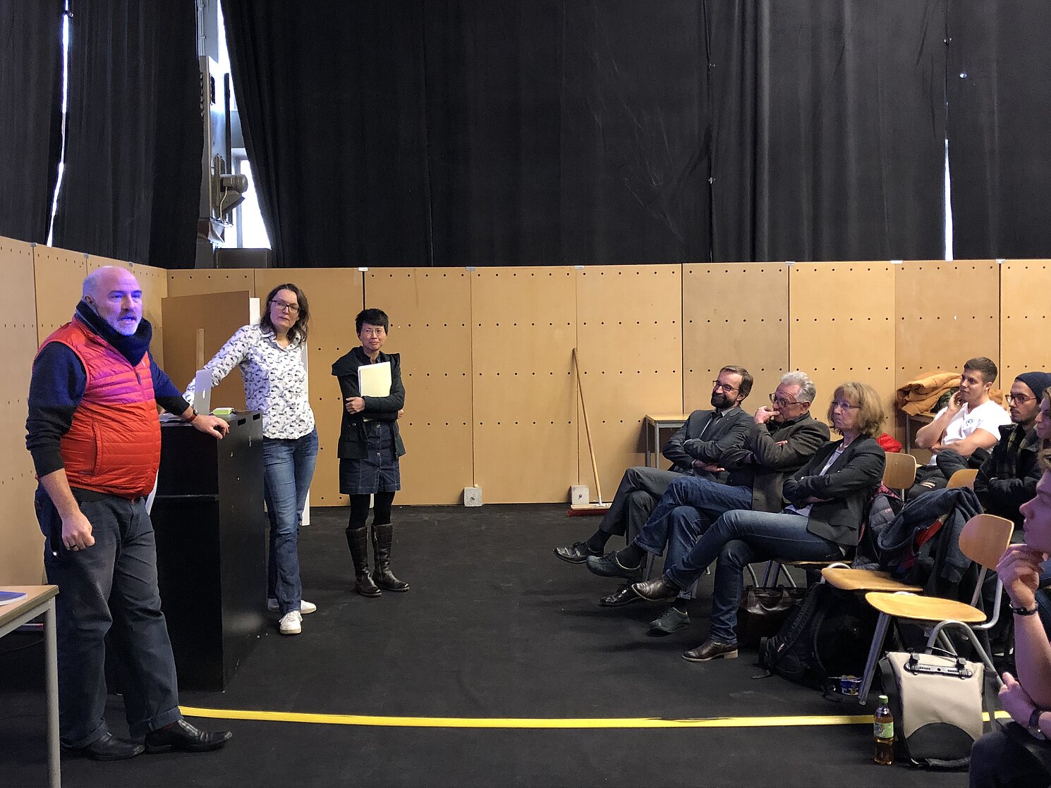(von links) Prof. Matthew Burger, Fakultät Architektur, Prof. Dr. Ulrike Phleps, Fakultät Maschinenbau, Prof. Dr. Rosan Chow, Fakultät Architektur.
