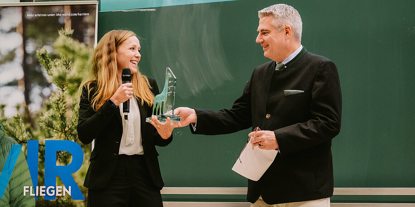 Dr. Nina Sindersberger erhielt für ihre Gründungsidee den Nachhaltigkeitspreis. Foto: OTH Regensburg/Fabian Baumgartner