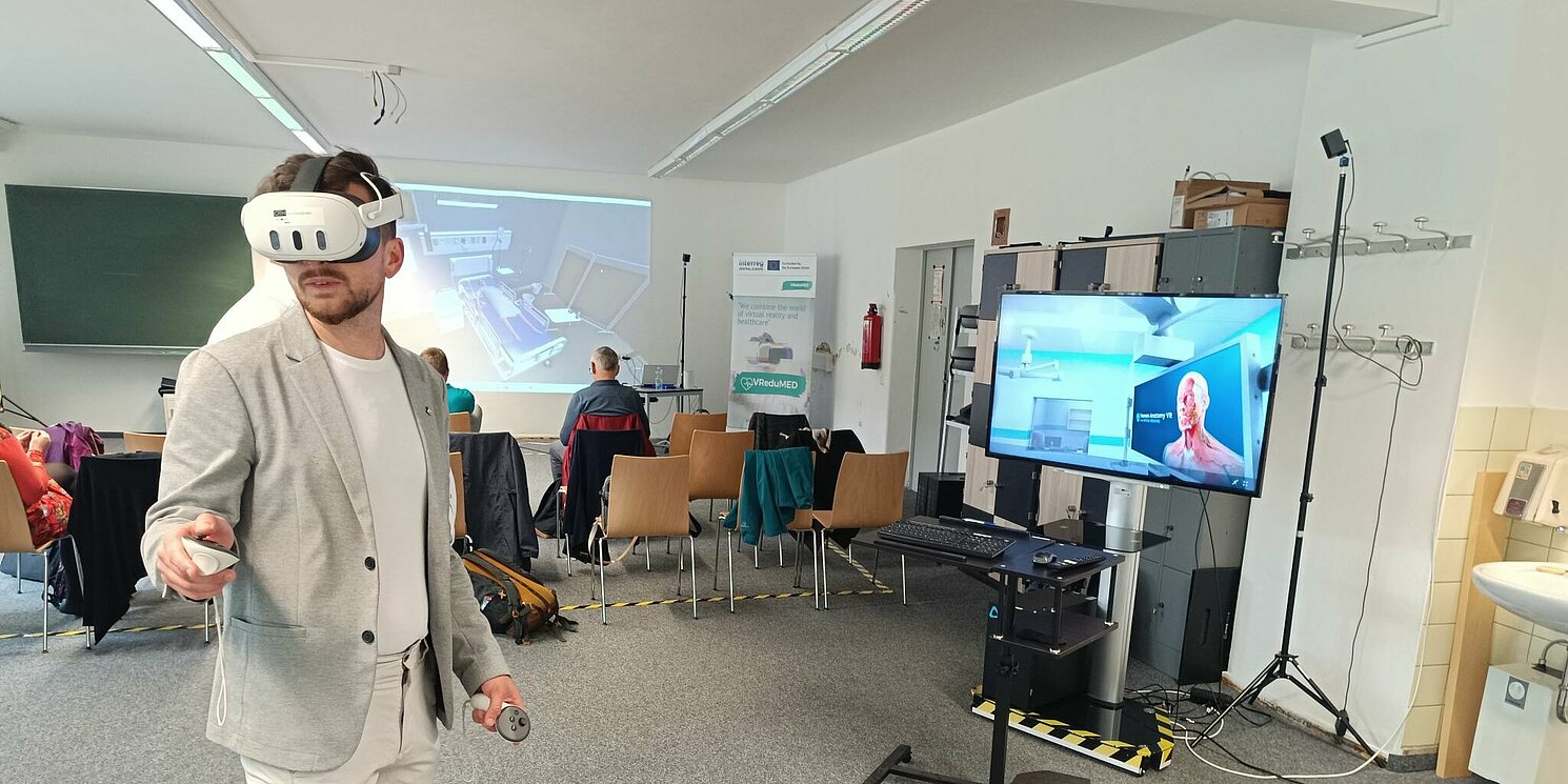 Die VR-Anwendungen werden direkt vor Ort getestet und ausprobiert. 