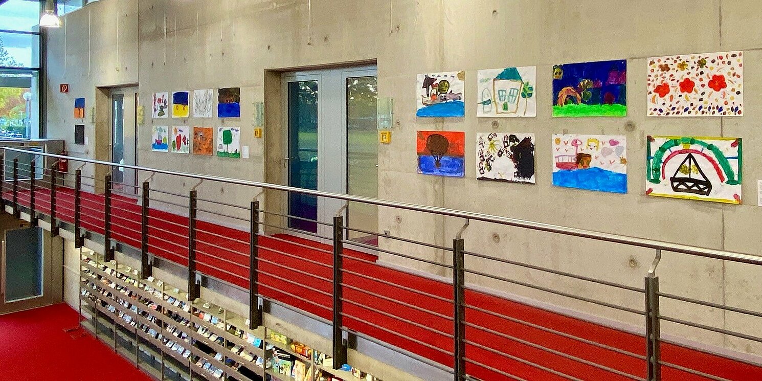 Ausstellungsbilder im Lesesaal
