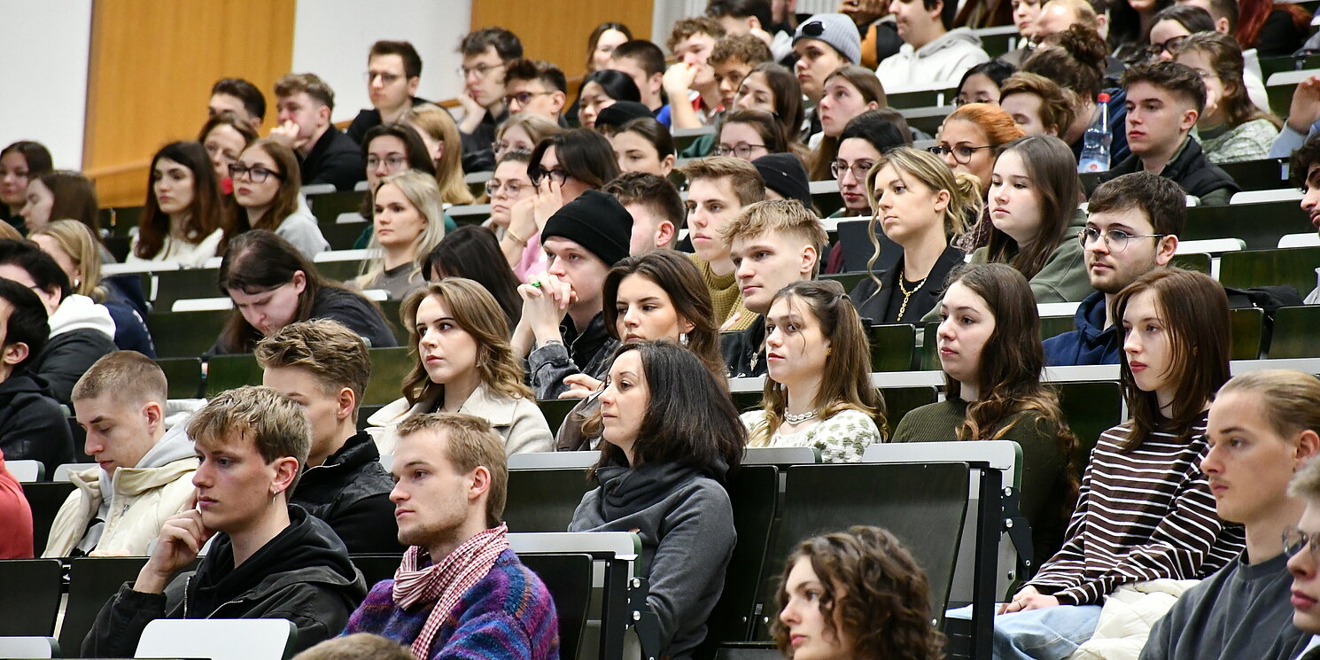 Blick in einen Hörsaal.