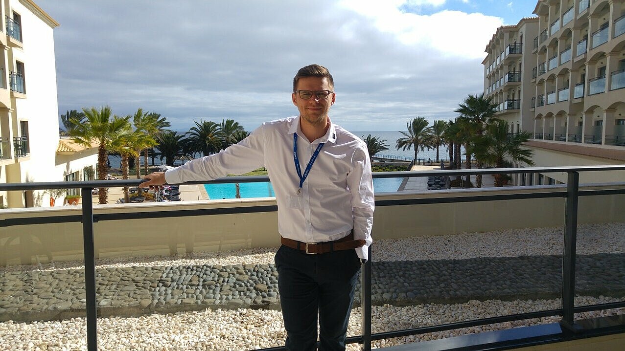 Sebastian Bock auf der "7. internationalen Konferenz für Sensornetze" in Madeira