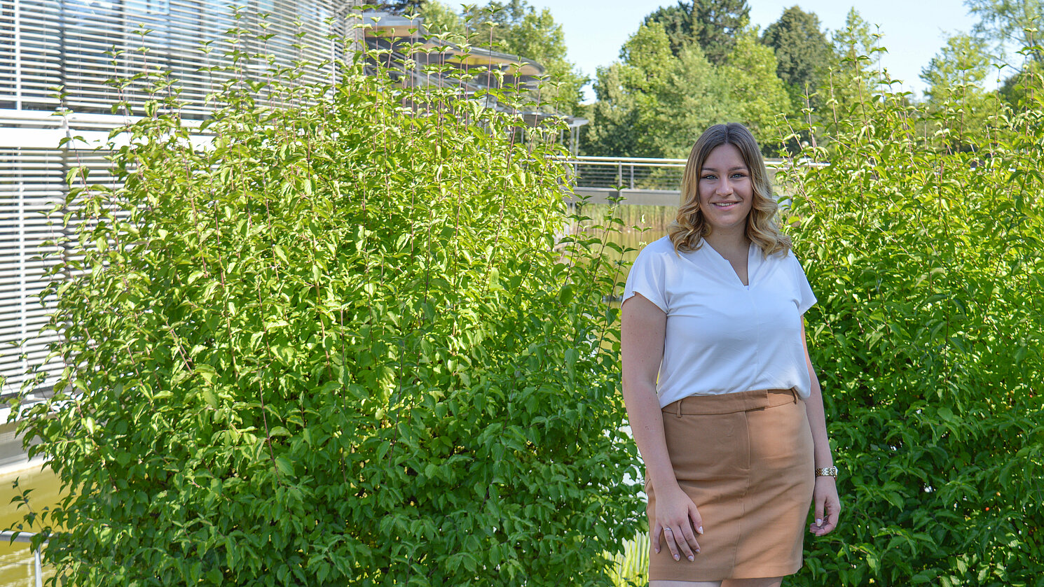 Maria Hörtich studiert Soziale Arbeit an der OTH Regensburg und hat es ohne Abitur in die Bayerische EliteAkademie geschafft. Foto: OTH Regensburg/Tanja Rexhepaj