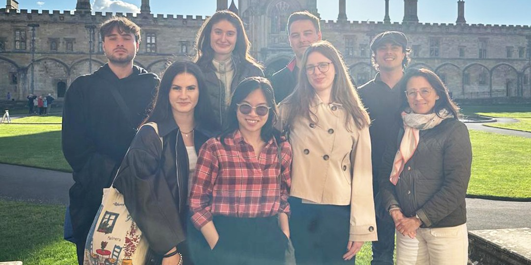Gruppenfoto der Teilnehmenden