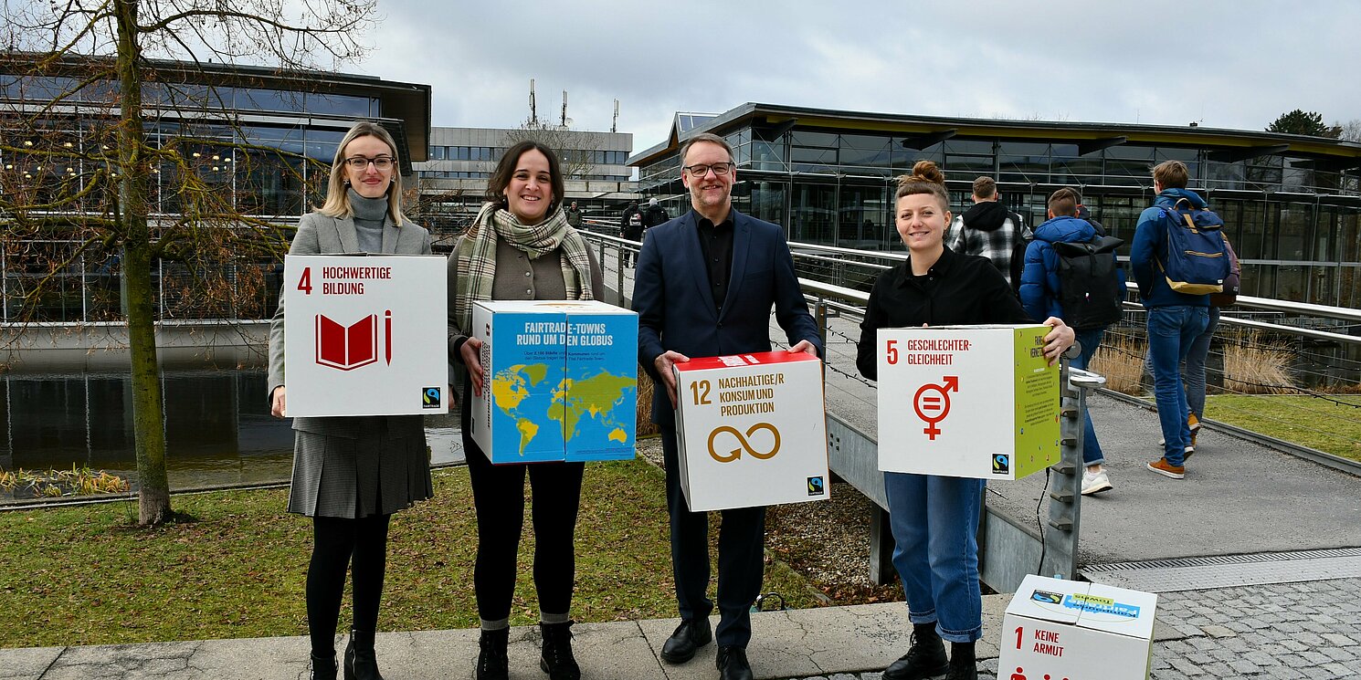 Hier ist das Team der Stabstelle Nachhaltigkeit zu sehen.