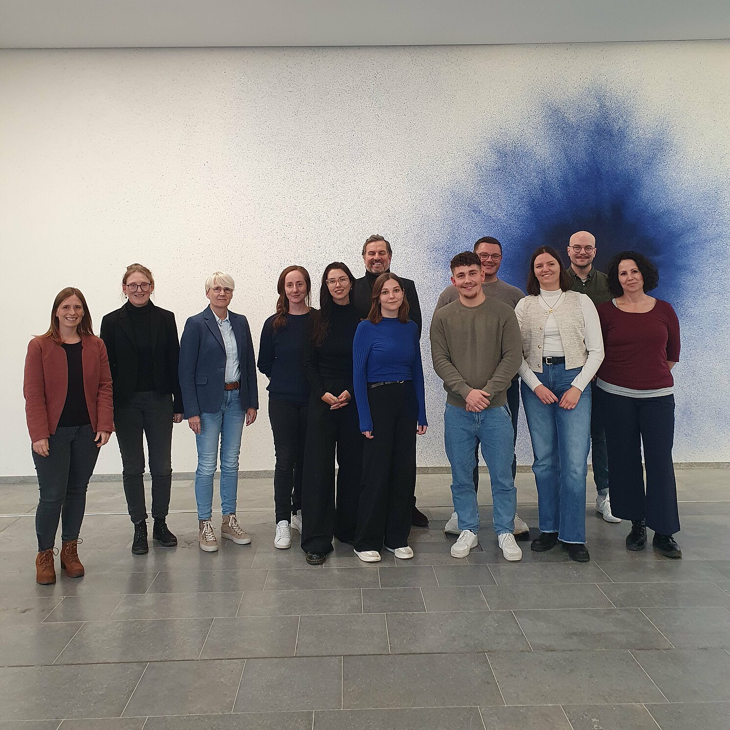 Die Teilnehmenden des ersten Forschungskolloquiums. Foto: OTH Regensburg/Sabine Fütterer-Akili