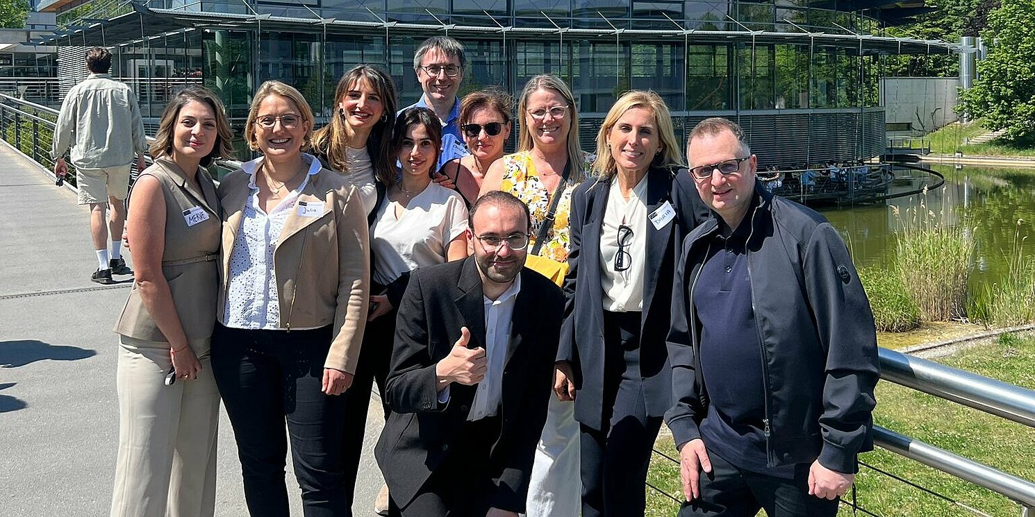 Gruppenfoto im Freien