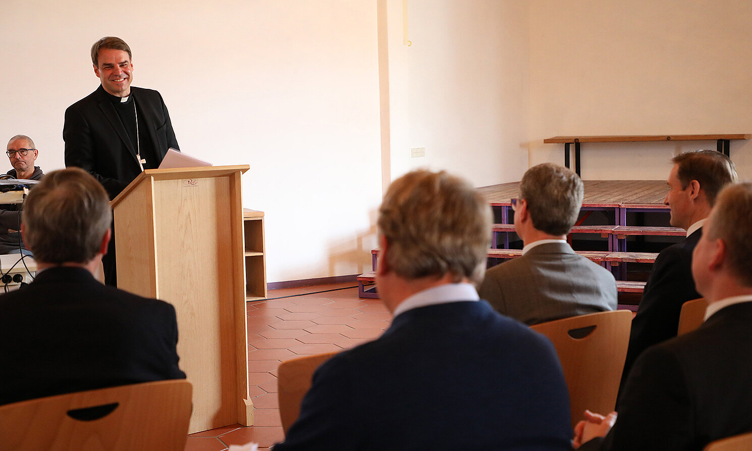 Grußworte von Dr. Stefan Oster, Bischof Bistum Passau, am 19. Dezember, im Berufsbildungszentrum für soziale Berufe des Mädchenwerks Zwiesel.