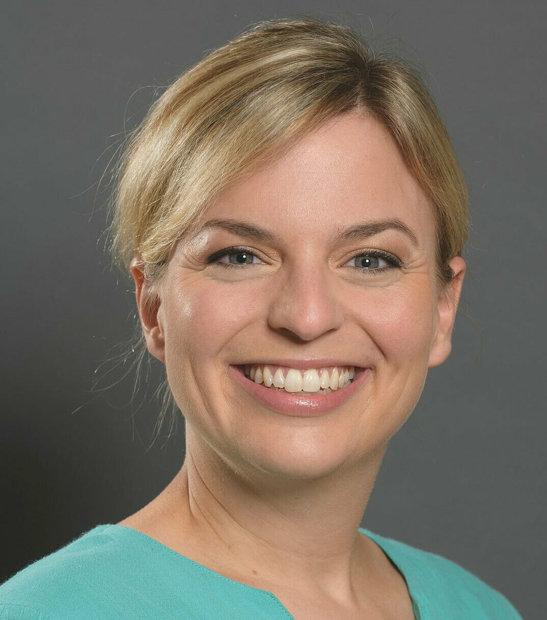 Katharina Schulze spricht bei den „Lectures in Leadership“ an der OTH Regensburg. Foto: Grüne Fraktion Bayern