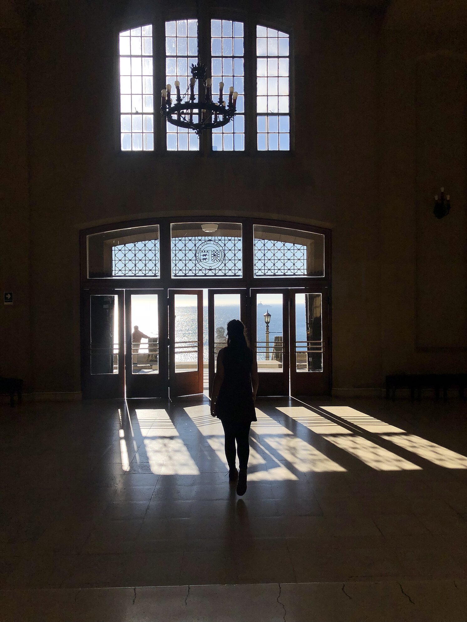 Die Universidad Técnica Federico Santa María in Valparaíso liegt direkt am Meer. Foto: Magdalena Mack
