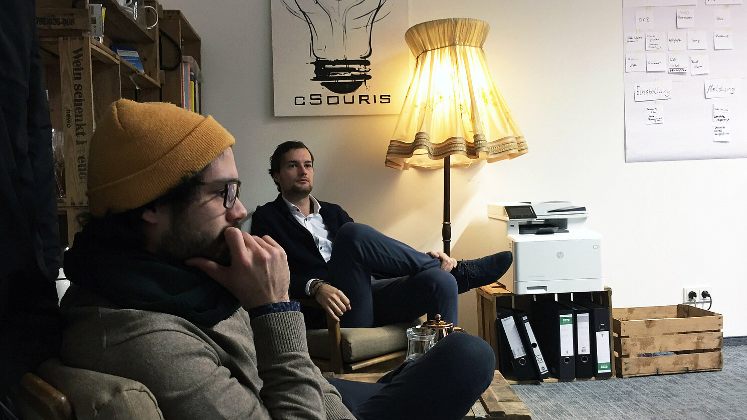 Von links: Alexander Herfurtner und Andreas E. Pracht in ihrem Gründerbüro.