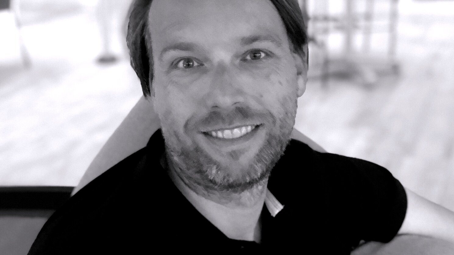 Prof. Dr. Andreas Bärwald promovierte 2018 an der OTH Regensburg im Rahmen einer Kooperation mit der Universität Regensburg. Seit Januar 2020 ist er Professor an der Dualen Hochschule Baden-Württemberg in Heidenheim. 