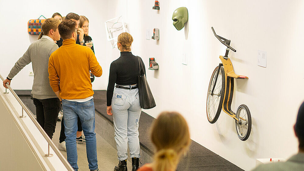 70 ausgewählte Exponate sind in der Jubiläumsschau bis 13. November 2019 in den Räumen des Kunst- und Gewerbevereins Regensburg ausgestellt.