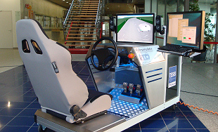 Fahrsimulator in der Aula der Fakultät Maschinenbau