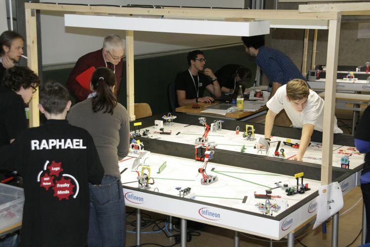 2014_11_22_FLL-Regionaleentscheid_wah__19_.jpg