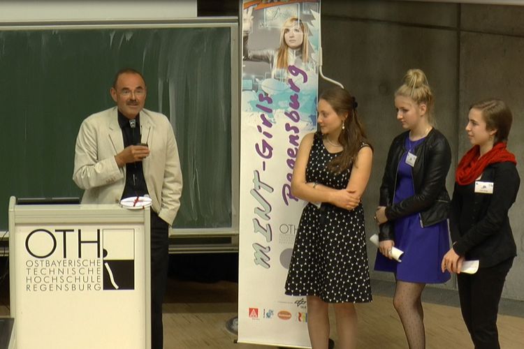 2014_10_30_DrHausamann-Abschlusslaudatio-1.jpg