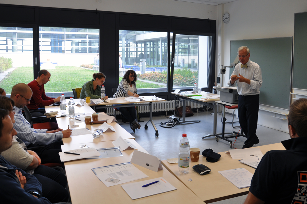 Doktoranden und Doktorandinnen mit Dr. Wolfgang Zeitler 