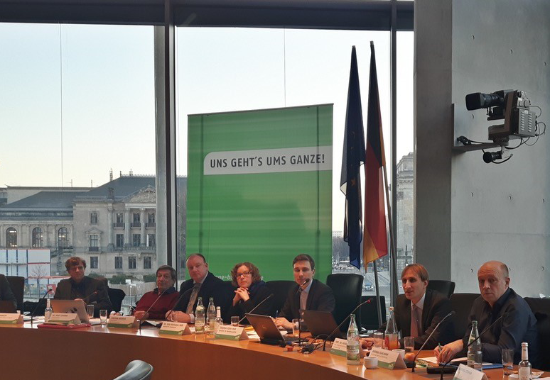 Beim Fachgespräch zur Strom- und Verkehrswende  im Bundestag. Foto: Claudia Kristine Schmidt, Johannes Schmitz 