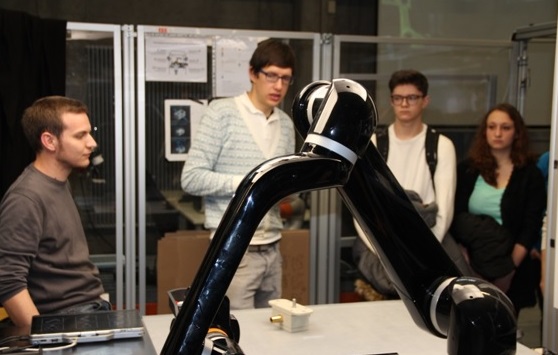 Einblicke in das Robotik-Labor der OTH Regensburg. Foto: Karsten Weber