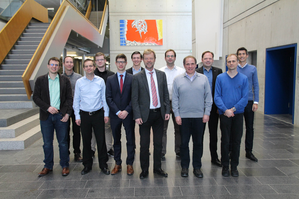 Die Verantwortlichen des Projekts „3D-Laspyrint-Scanner“. Foto: OTH Regensburg