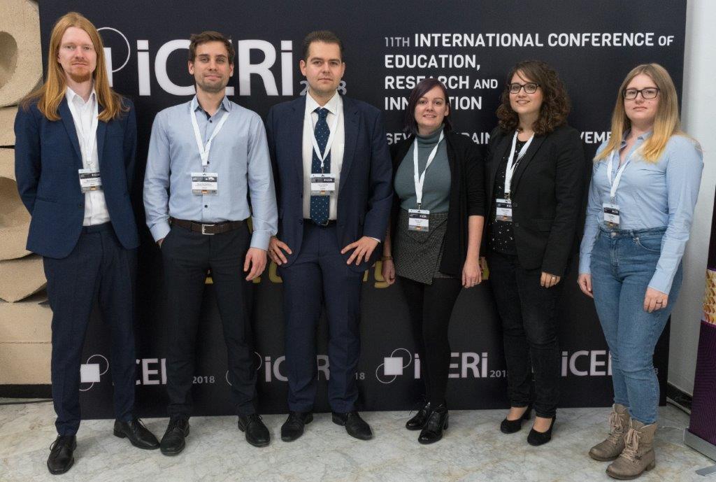 LaS3-Team des EVELIN-Projekts an ICERI 2018 (von links): Marco Knietzsch, Daniel Muckelbauer, Florian Hauser, Sabrina Jahn, Rebecca Reuter und Leonie Müller.