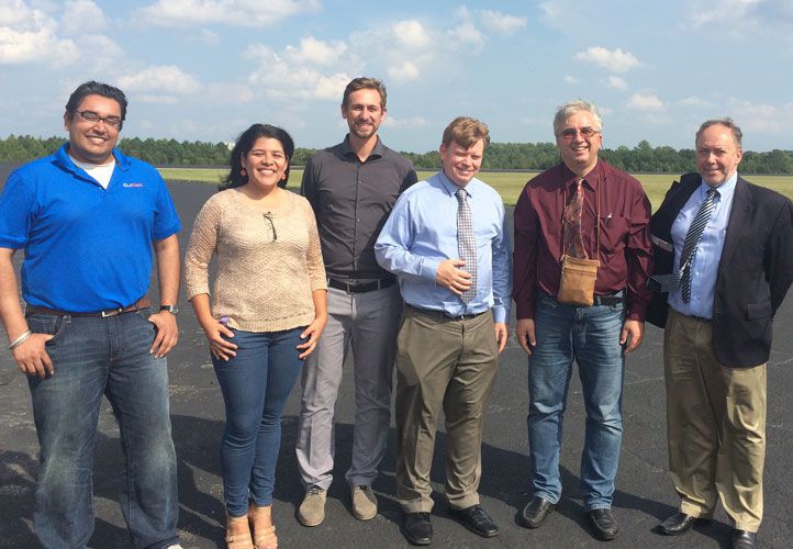 UICAR-Team und LaS³-Team an der CU-ICAR Teststrecke in Greenville. Foto: OTH Regensburg