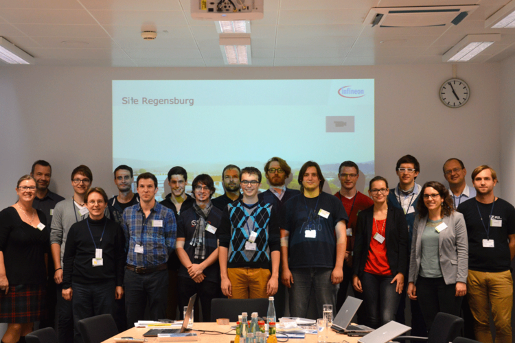 Gruppenfoto zum Doktorandenseminar bei Infineon. Foto: Infineon Technologies AG