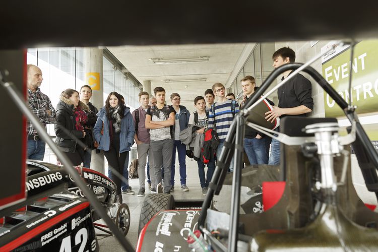 Insgesamt rund 4.500 Schüler und Schülerinnen besuchten die Regensburger Hochschulen. Foto: OTH Regensburg / florianhammerich.com