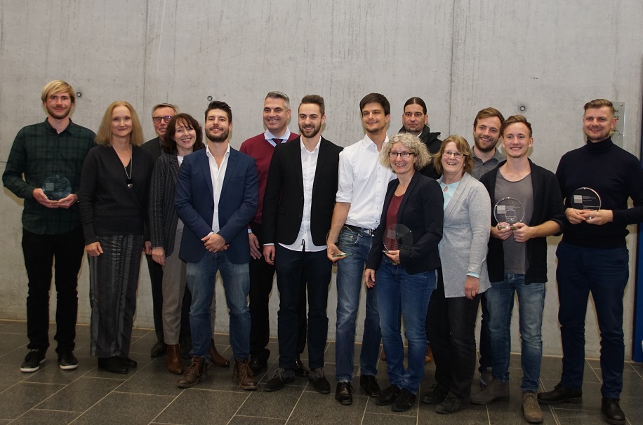 Preisträger/innen freuten sich über ihre Auszeichnungen beim Hochschulgründertag an der OTH Regensburg 