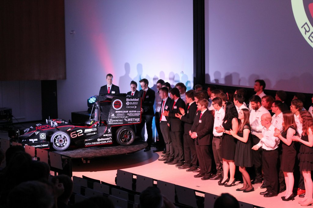 Rollout Rennwagen RP17C