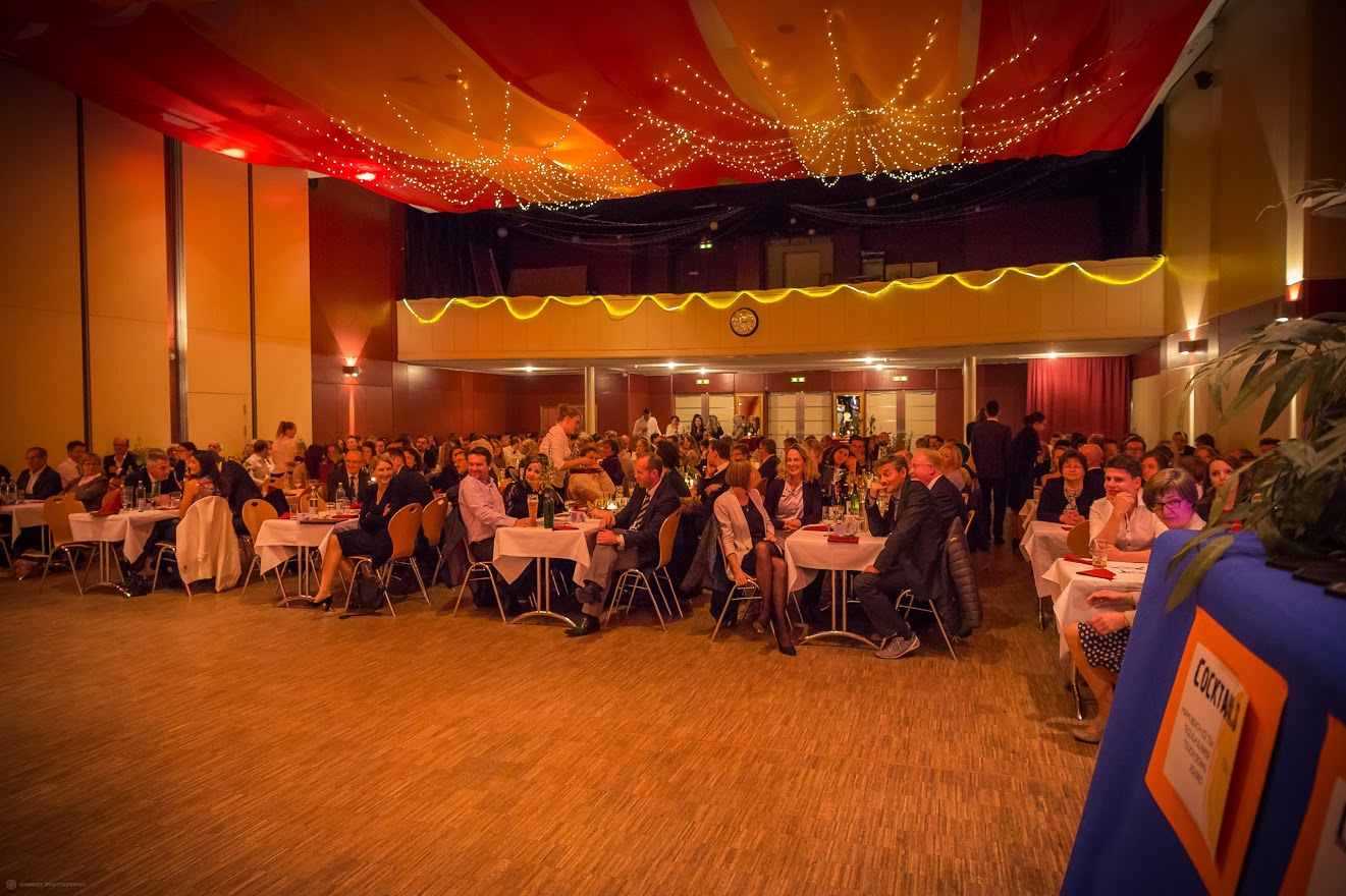 Gemütliches Beisammensein im Festsaal 