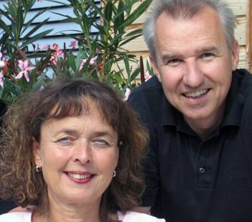 Über den Zugang zur Ausbildung als Kinder- und Jugendlichenpsychotherapeut*in für Studierende der Sozialen Arbeit berichteten Dr. Wolfgang Mohr und Dr. Eva Sagstetter vom Ausbildungsinstitut für Verhaltenstherapie Regensburg (AVR).