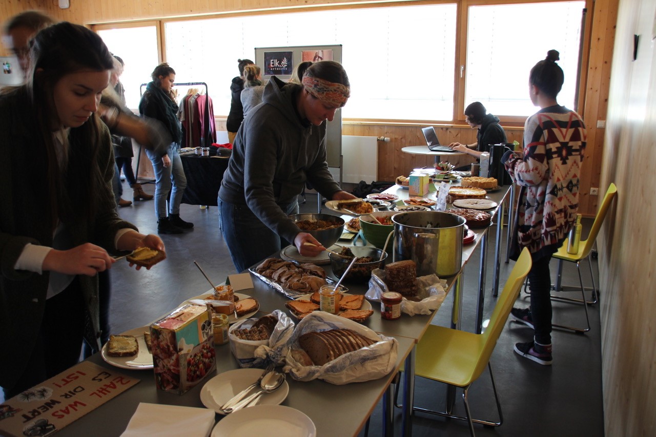 Buffet aus fair gehandelten Lebensmitteln